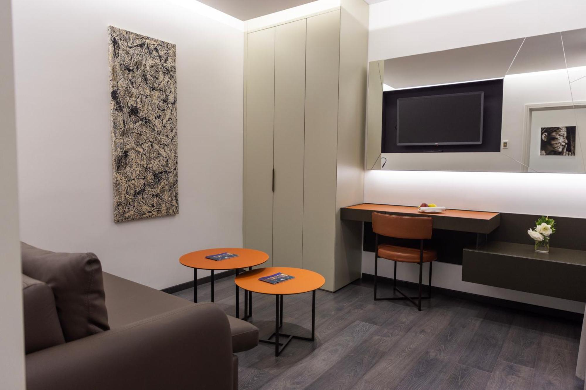 Vlorë Maritim Marina Bay Resort Spa & Casino Adult Friendly מראה חיצוני תמונה A room at the hotel