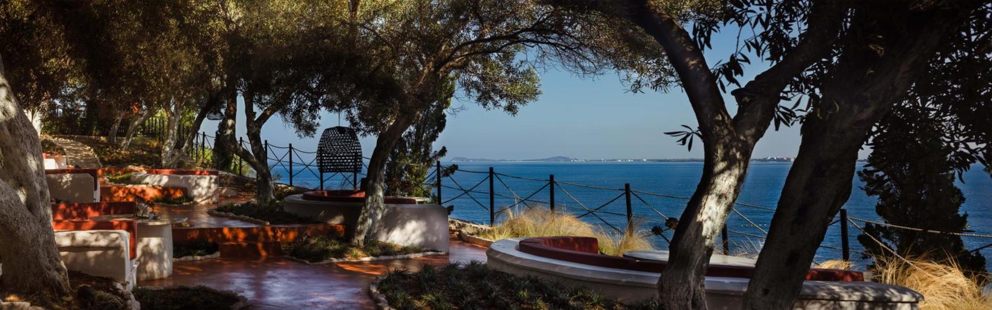 Vlorë Maritim Marina Bay Resort Spa & Casino Adult Friendly מראה חיצוני תמונה The seafront of the hotel