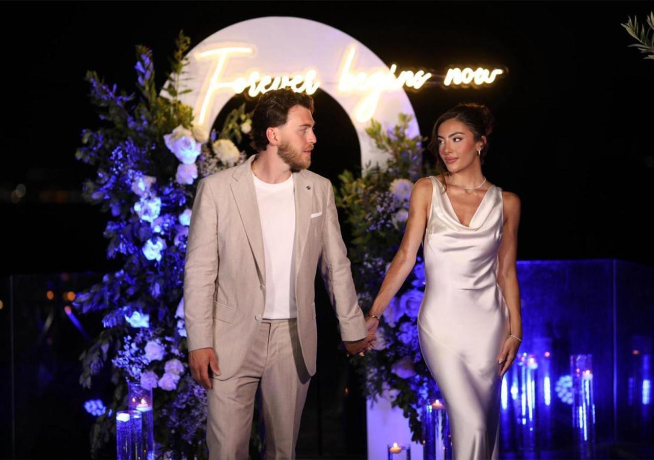 Vlorë Maritim Marina Bay Resort Spa & Casino Adult Friendly מראה חיצוני תמונה Wedding of the couple in 2019