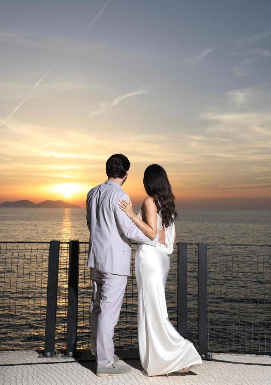 Vlorë Maritim Marina Bay Resort Spa & Casino Adult Friendly מראה חיצוני תמונה Sunset at the hotel